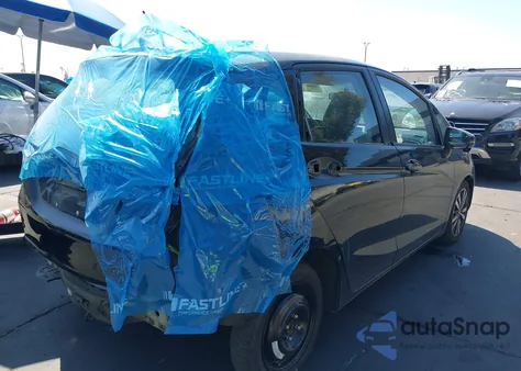 2016 Honda Fit Ex-L z USA, uszkodzony, nr VIN 3HGGK5H8XGM700293